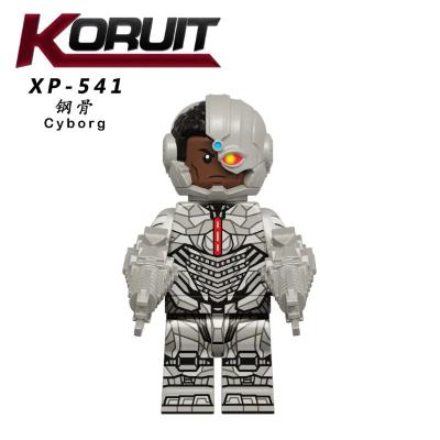 HeroBloks - Cyborg (DCEU) - Koruit - XP-541