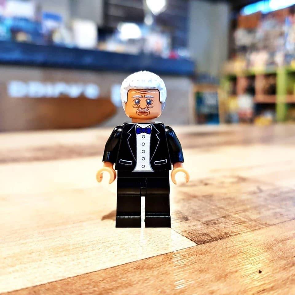 HeroBloks - Lucius Fox - Bricks Park